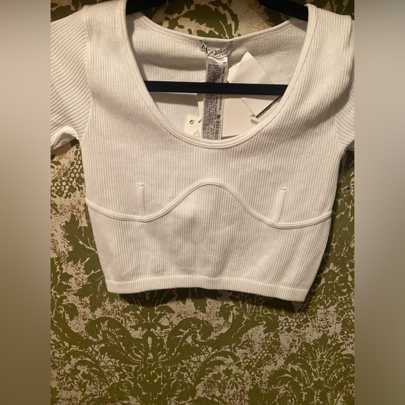 BNWT! (XS-S) Zara Crop Top - Picture 4 of 4
